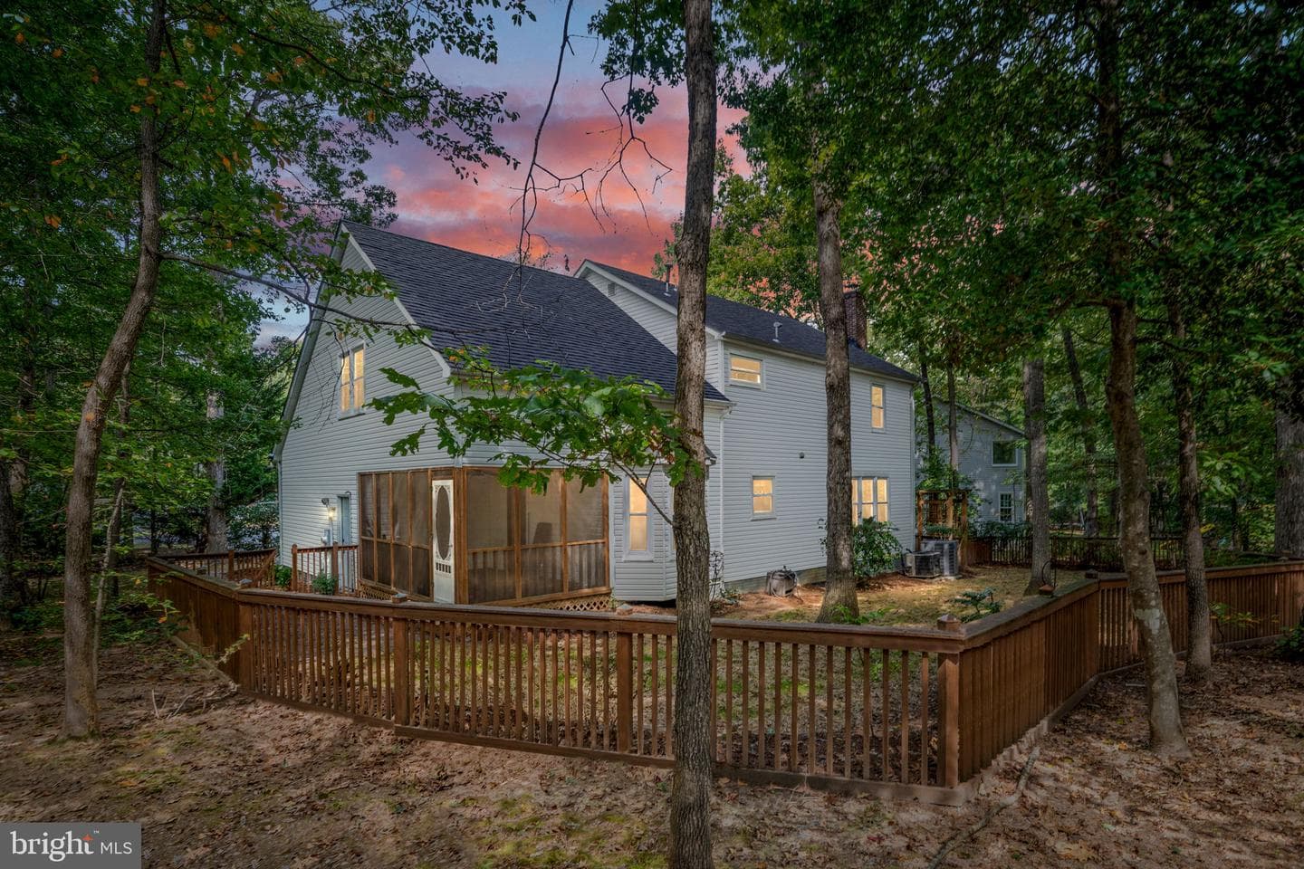 9801 Kenmore photo 2