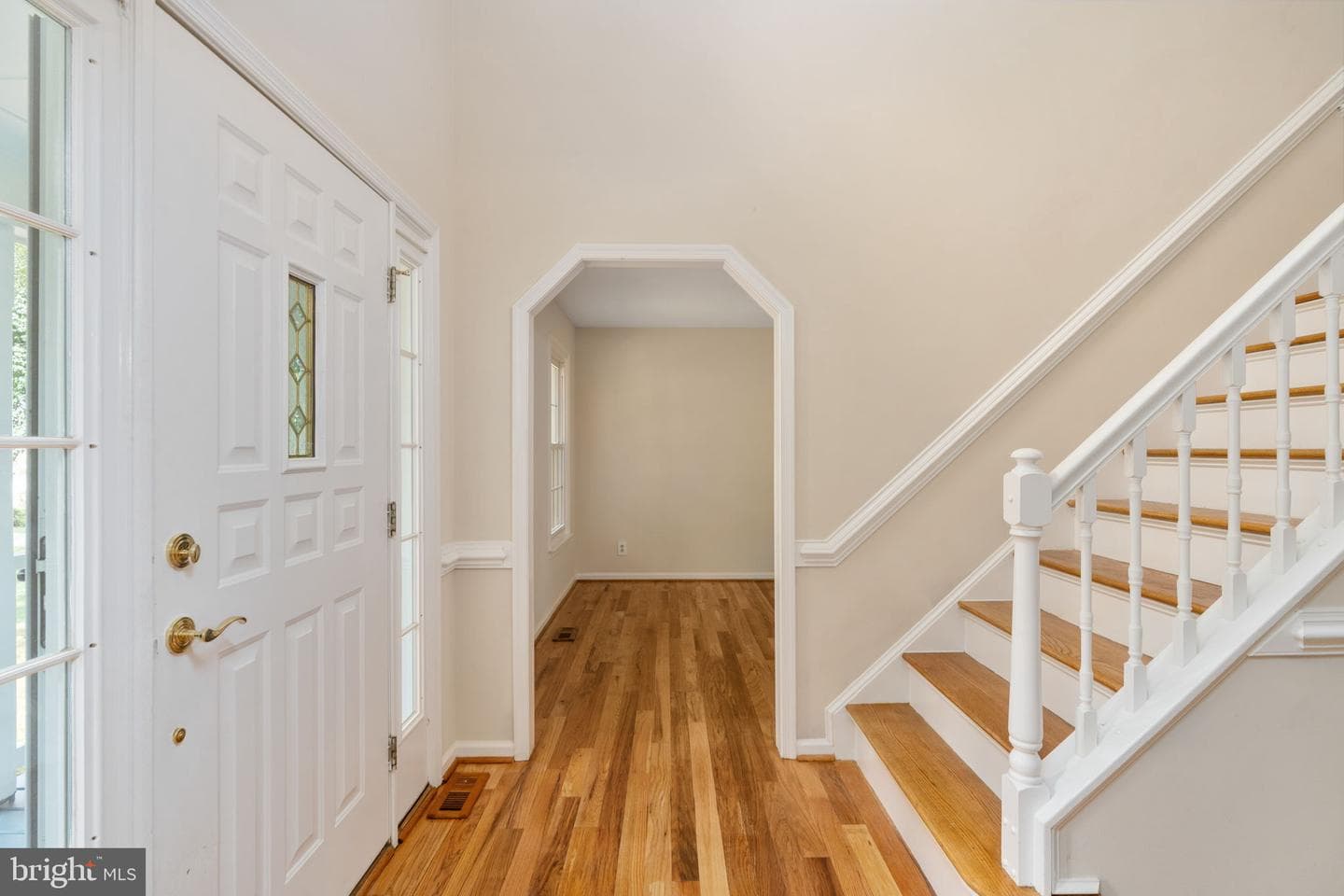 9801 Kenmore photo 3