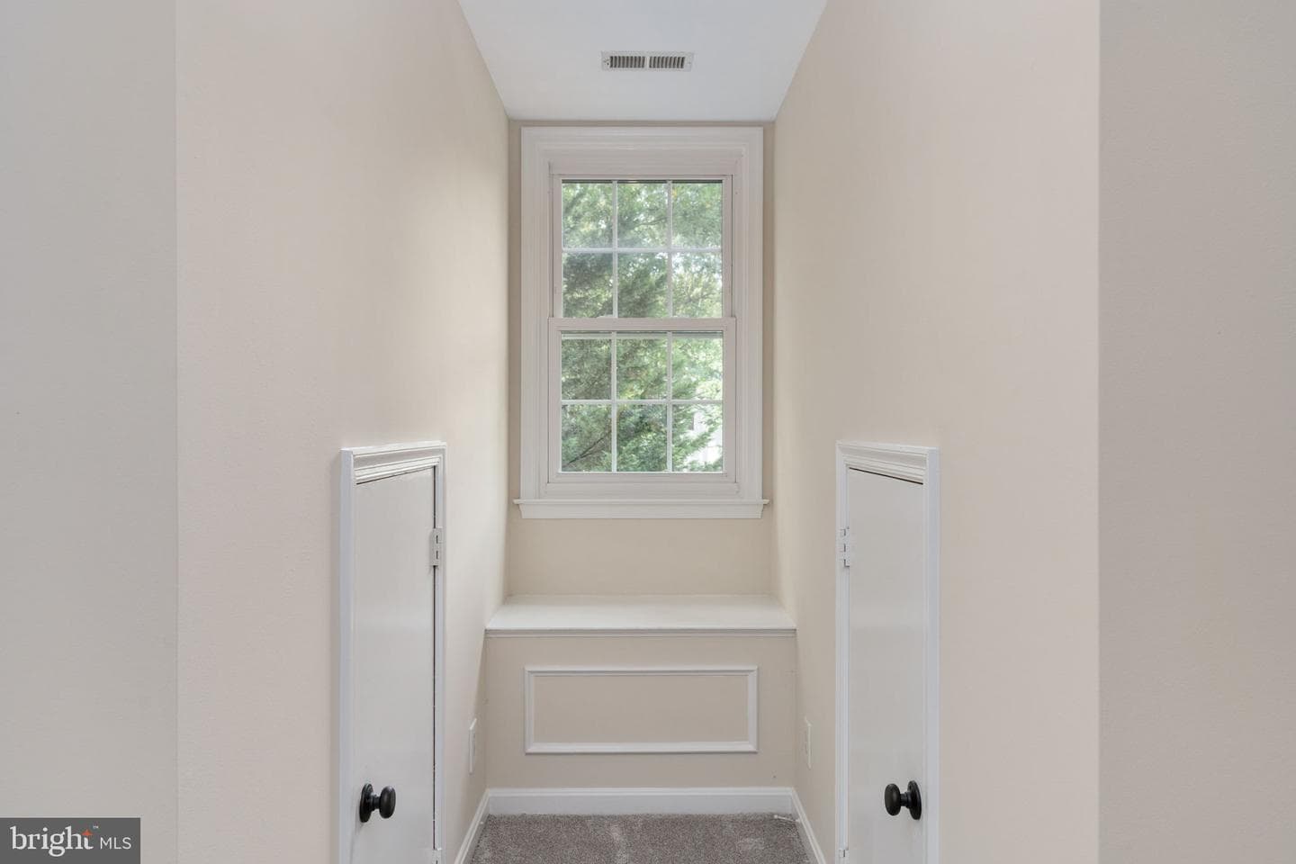9801 Kenmore photo 38