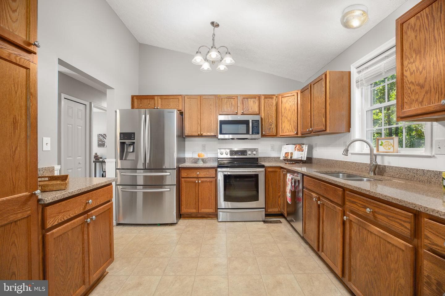 10106 Ballston Road photo 9