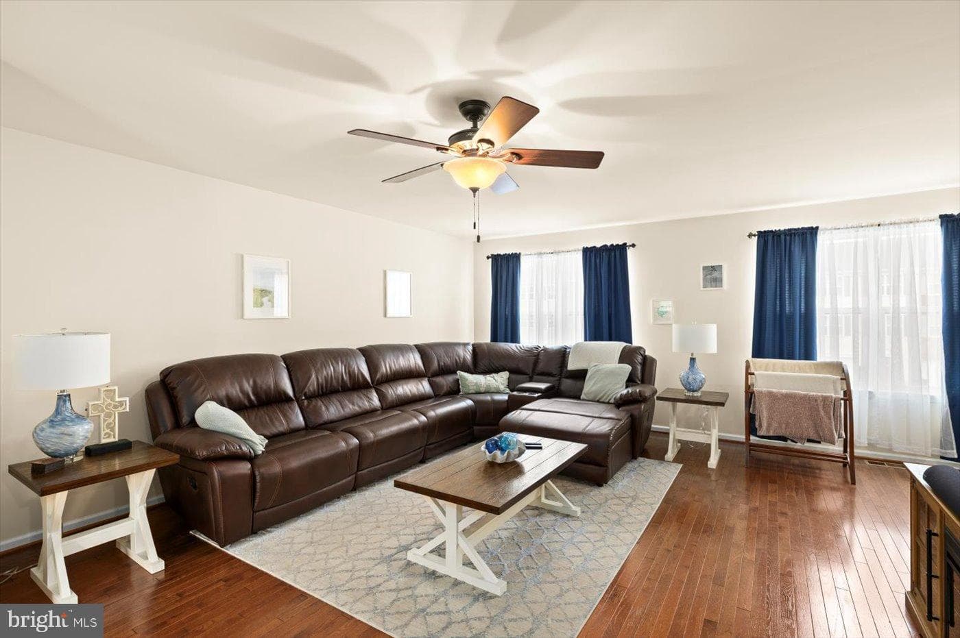 2338 Drake Ln photo 11