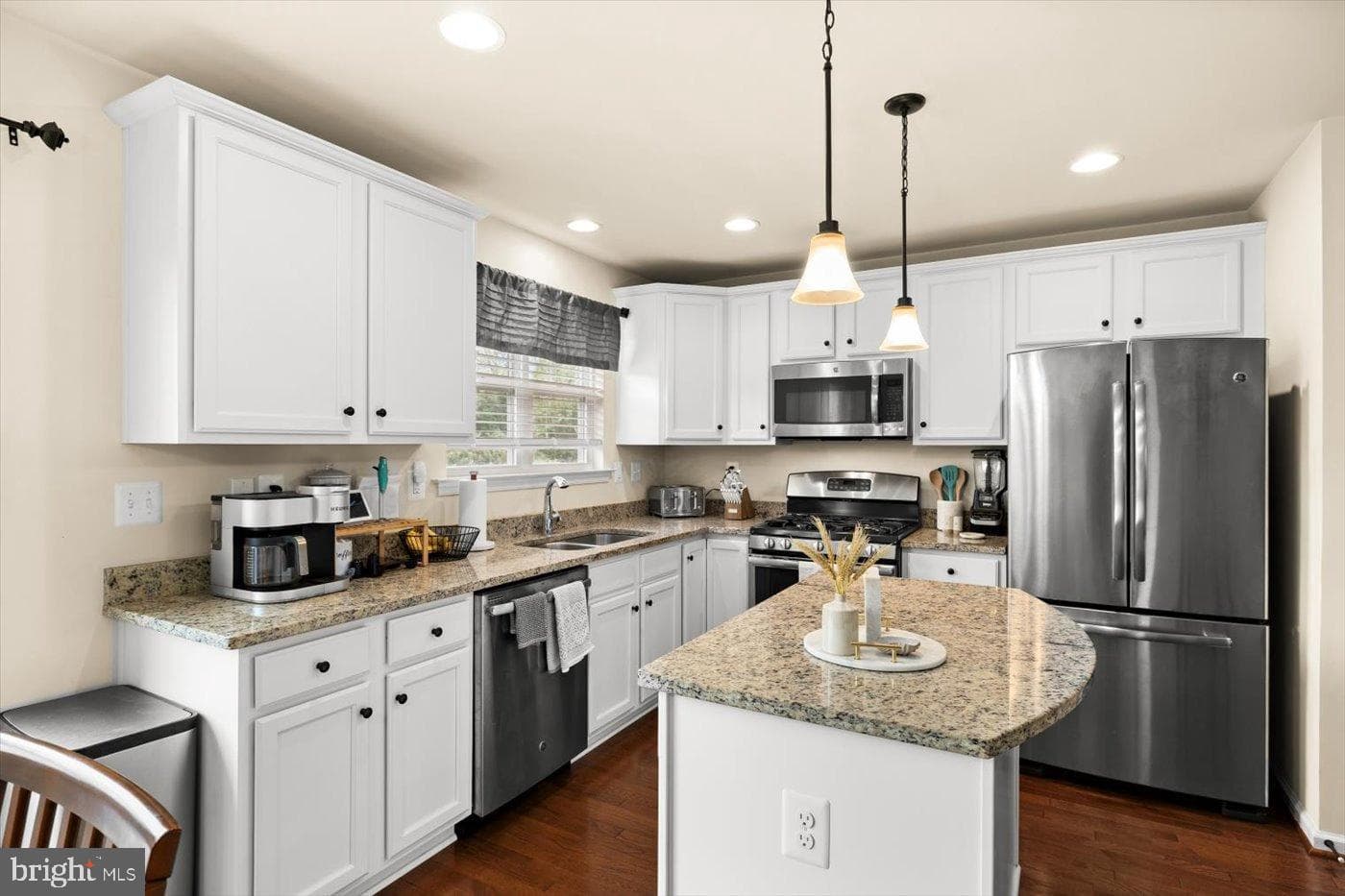 2338 Drake Ln photo 15