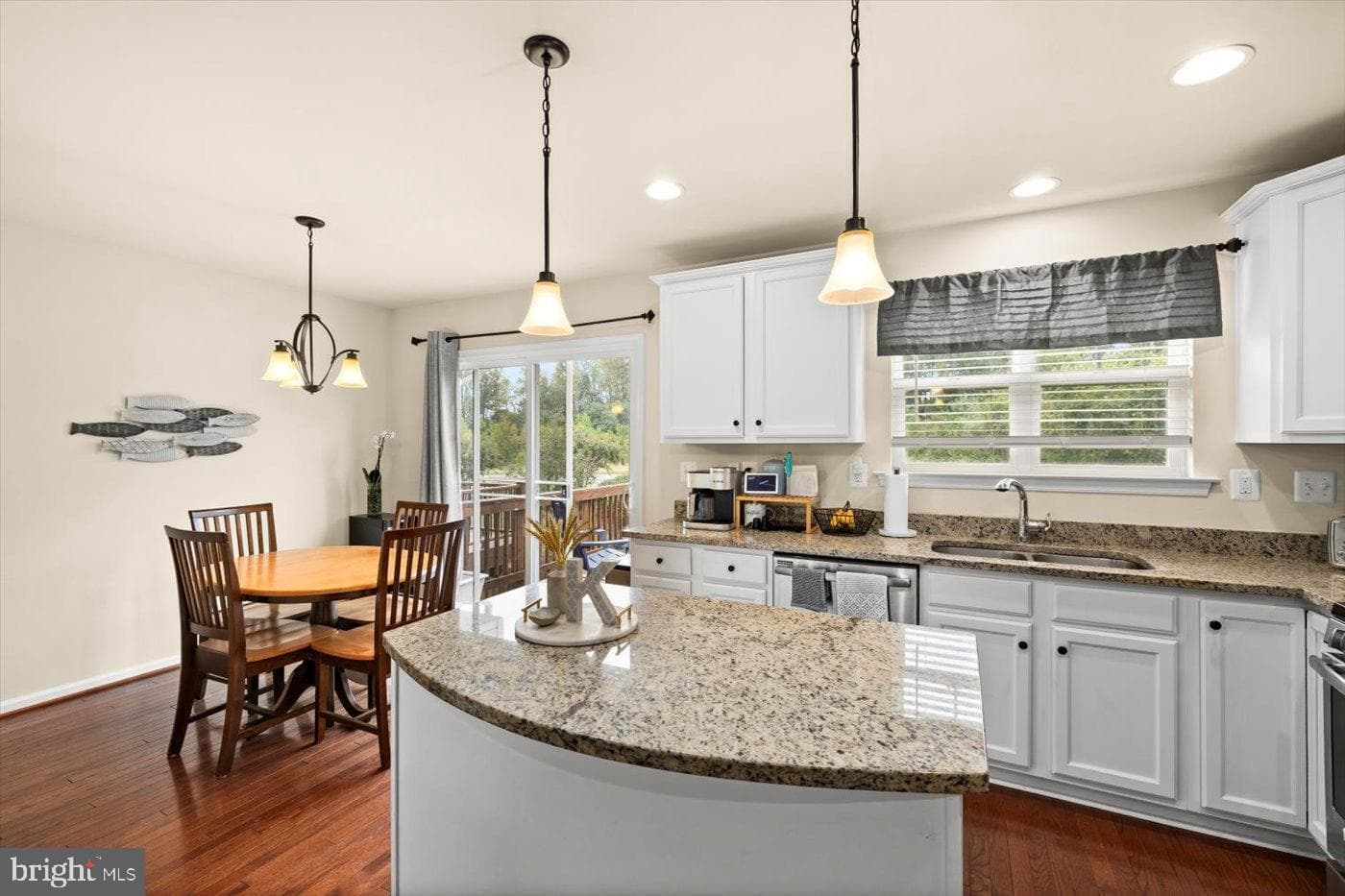 2338 Drake Ln photo 19