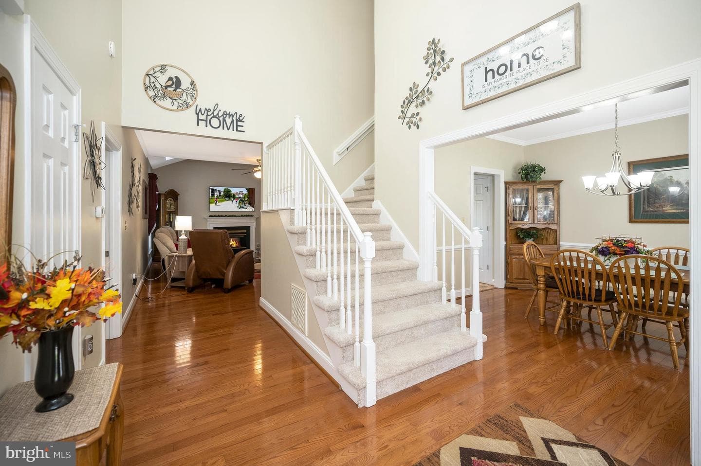 10219 Colechester Street photo 11