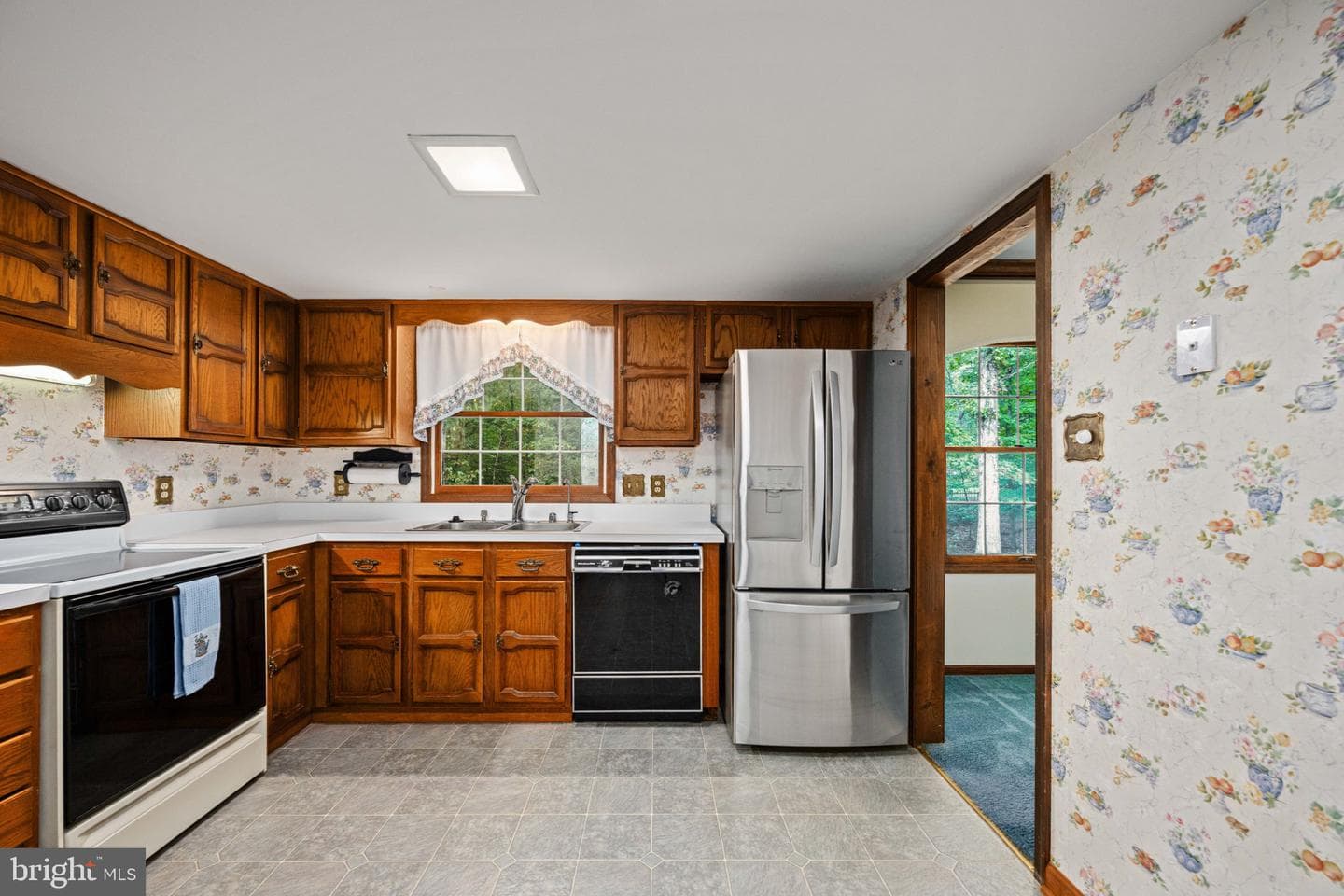 2 River Bluffs Drive photo 6
