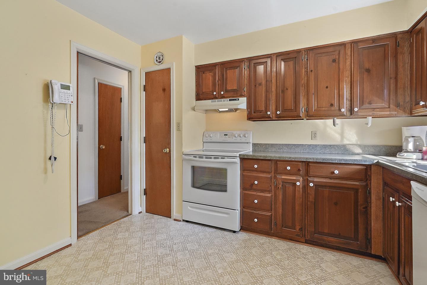 100 Lombardy Drive photo 11