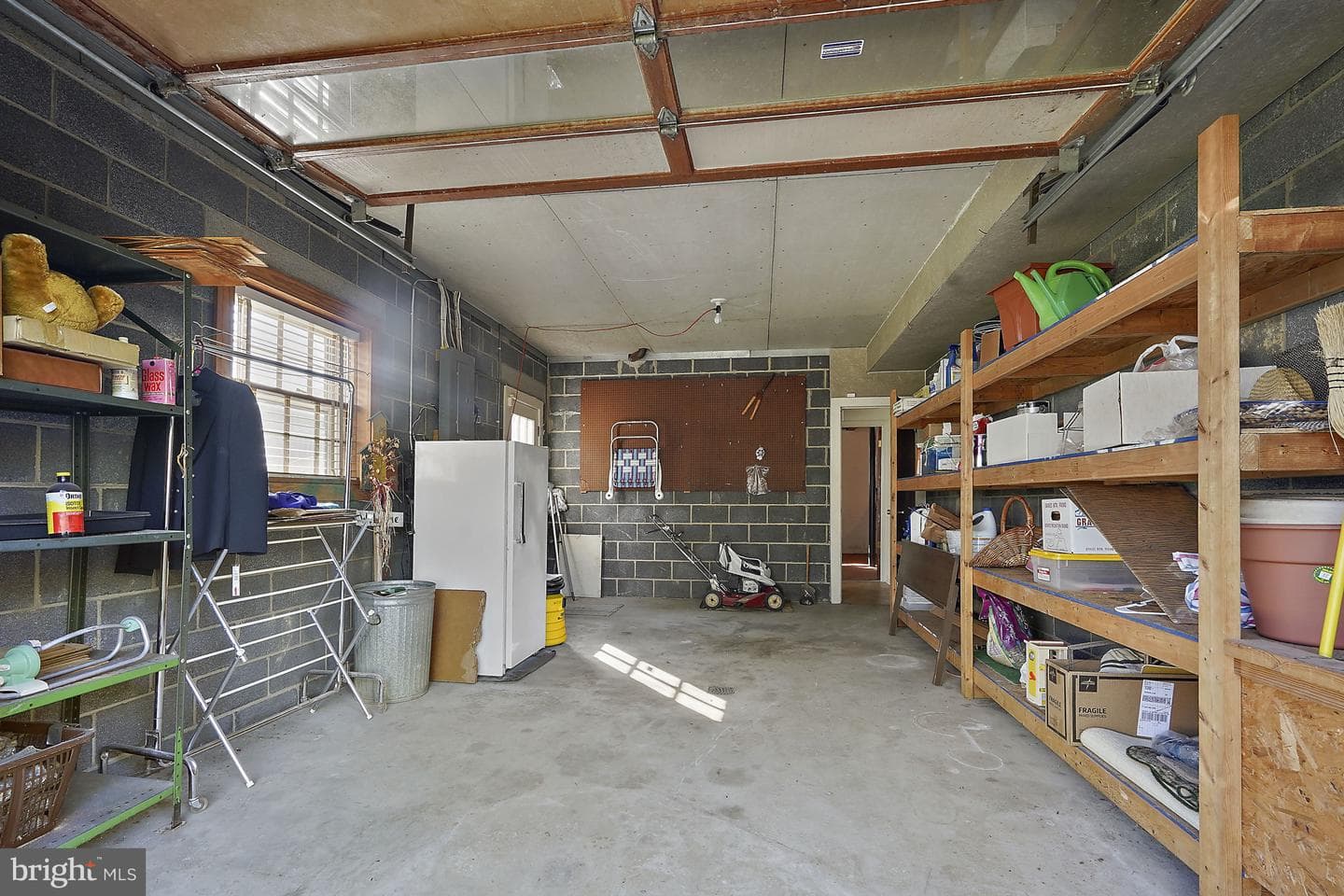 100 Lombardy Drive photo 27