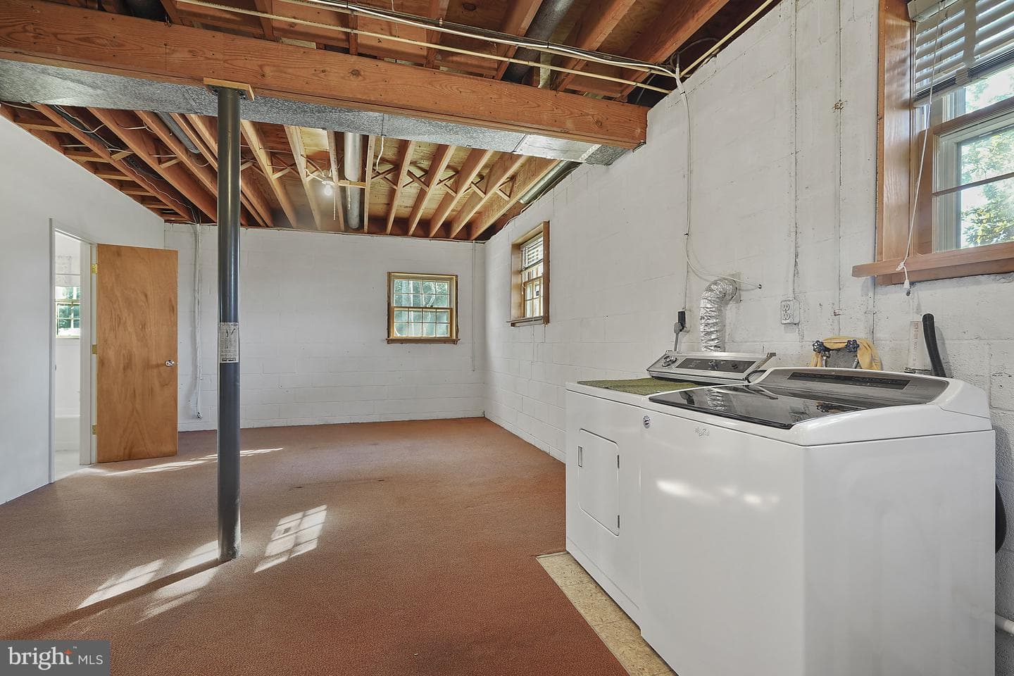 100 Lombardy Drive photo 30