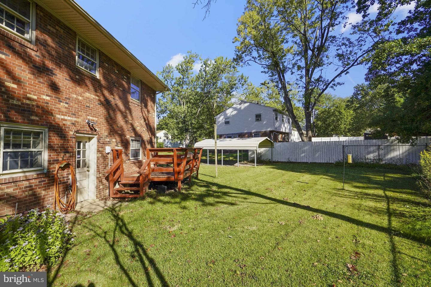 100 Lombardy Drive photo 33