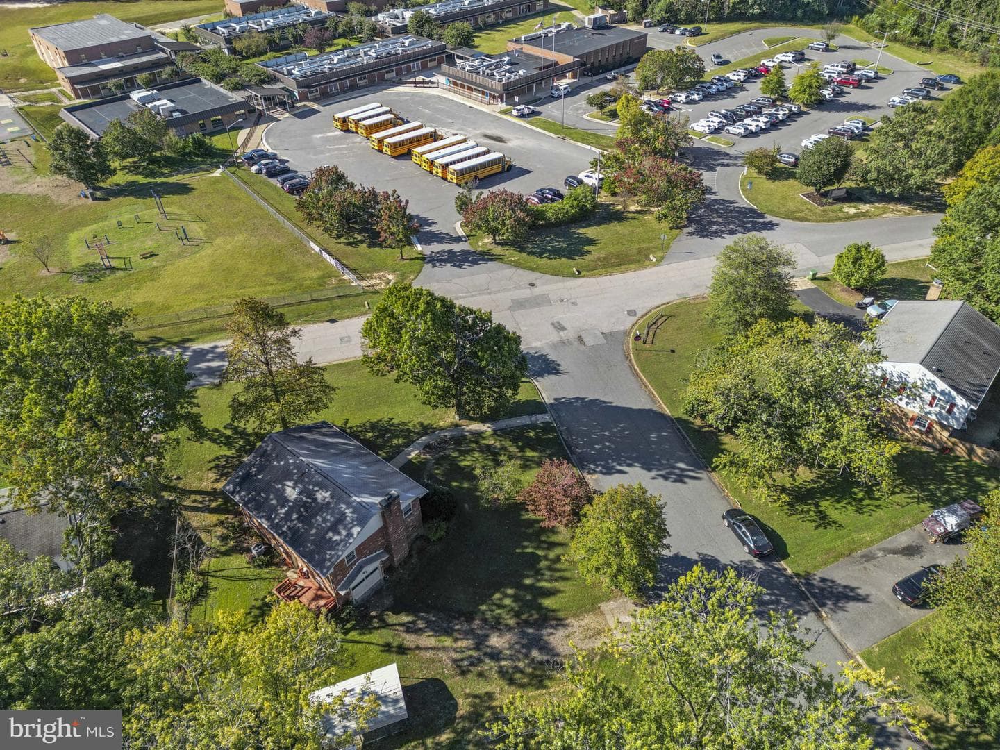 100 Lombardy Drive photo 5