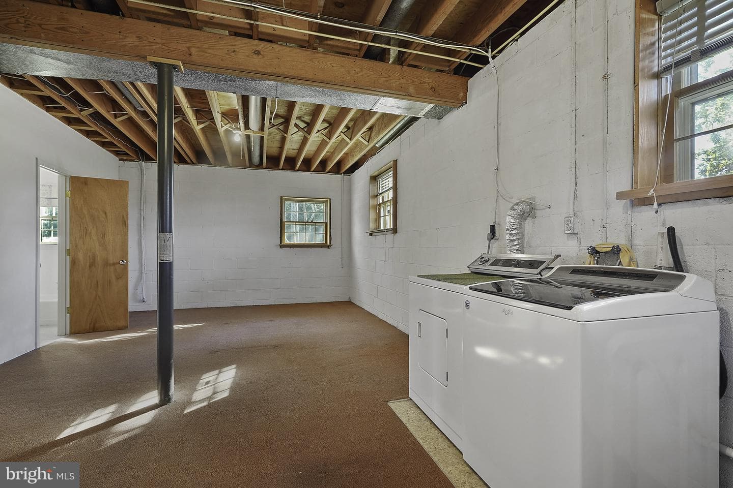 100 Lombardy Drive photo 55