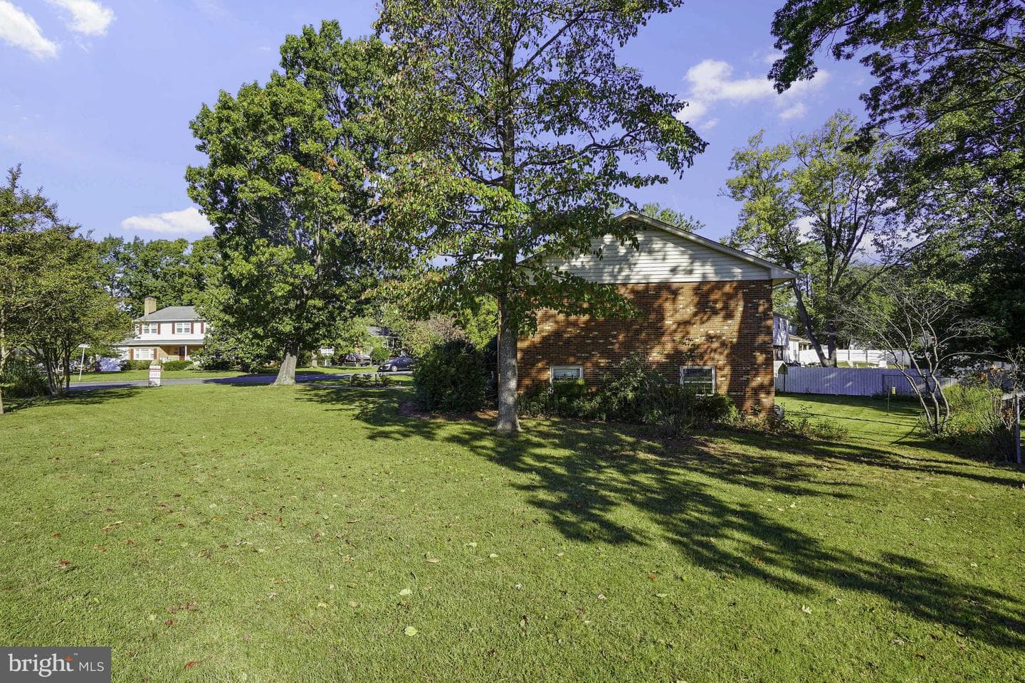 100 Lombardy Drive photo 57