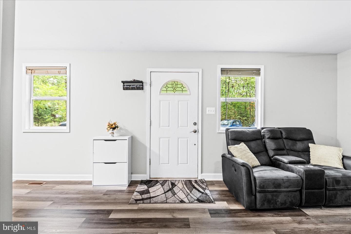 11402 Railroad Lane photo 5