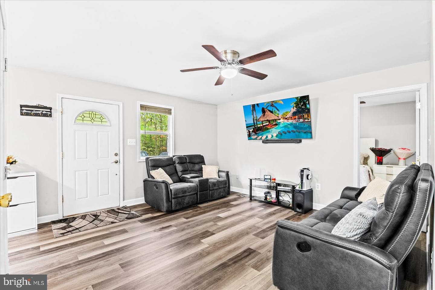 11402 Railroad Lane photo 6