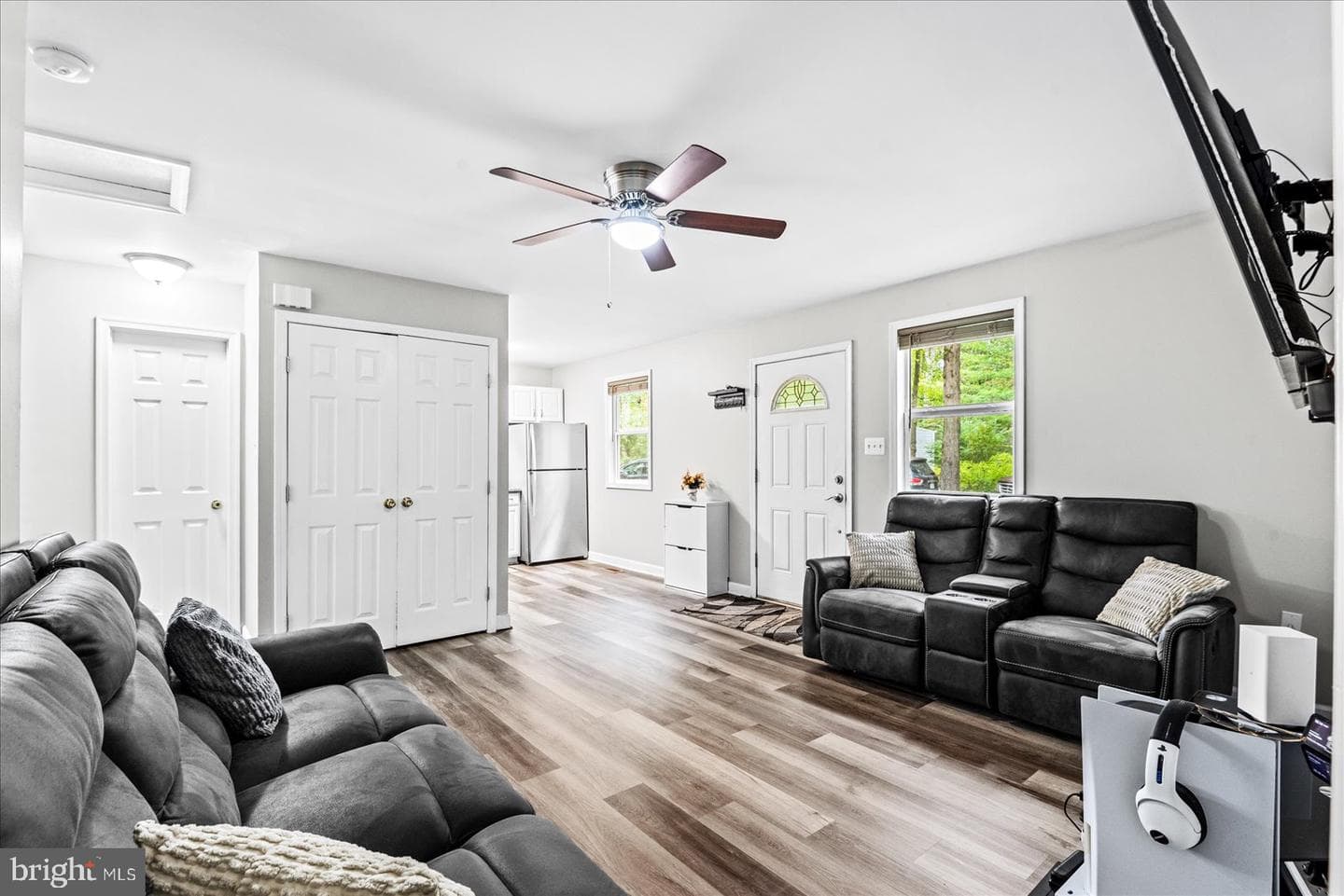 11402 Railroad Lane photo 8