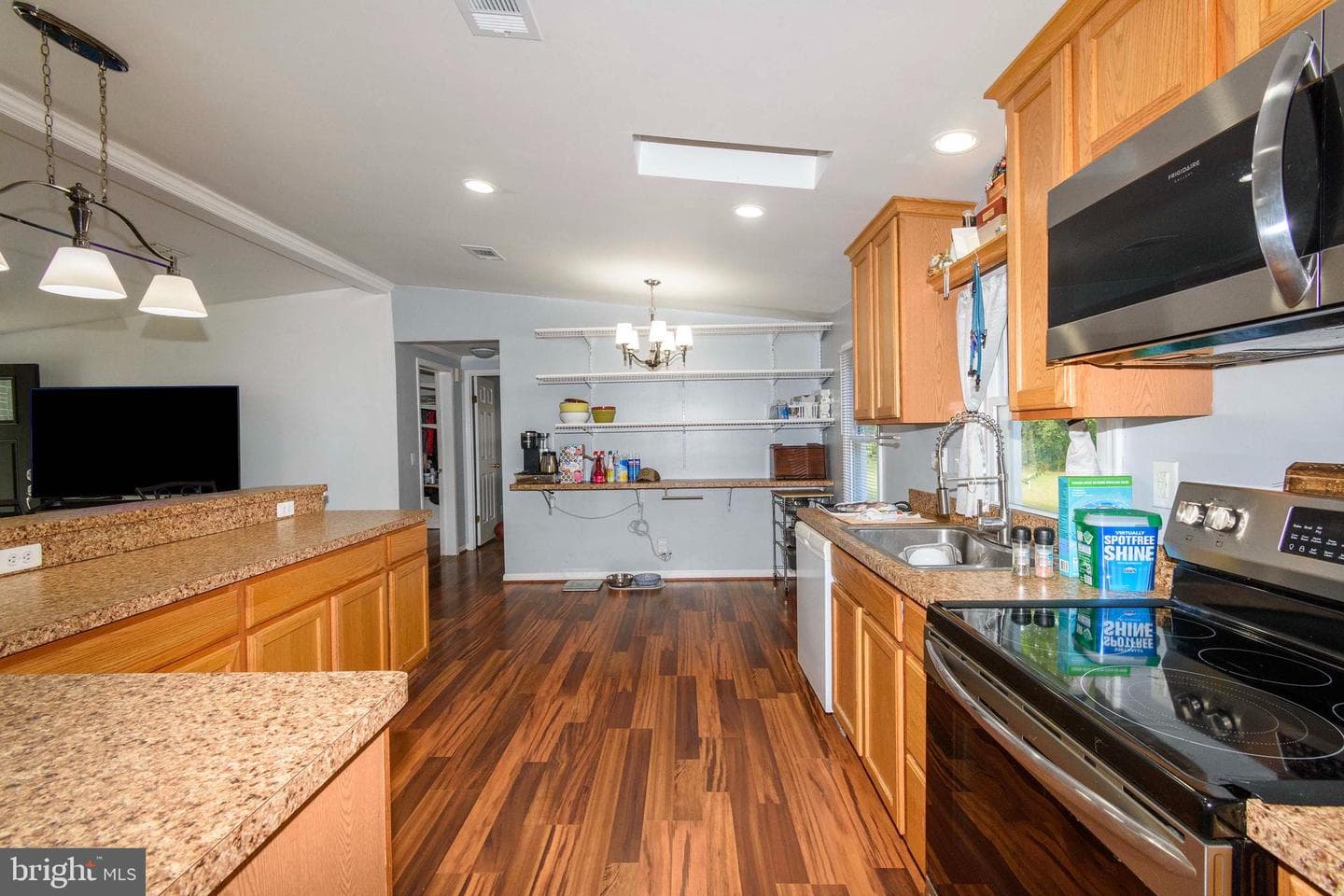 5924 Bradley Lane photo 12