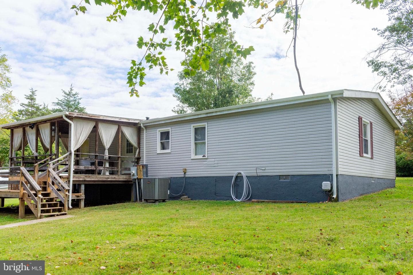 5924 Bradley Lane photo 3