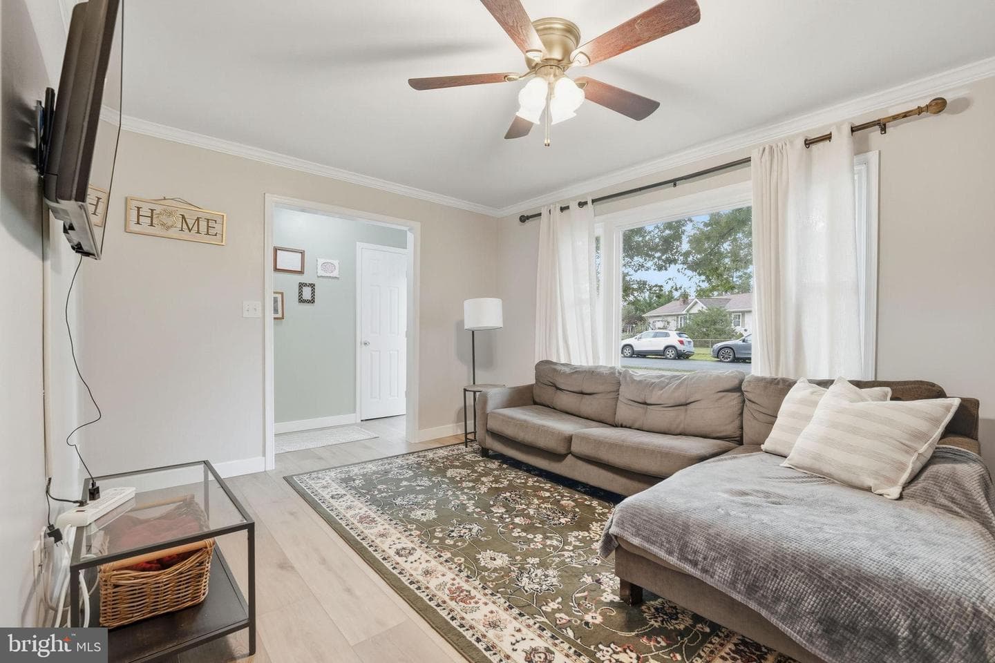 4514 Greenfield Drive photo 4