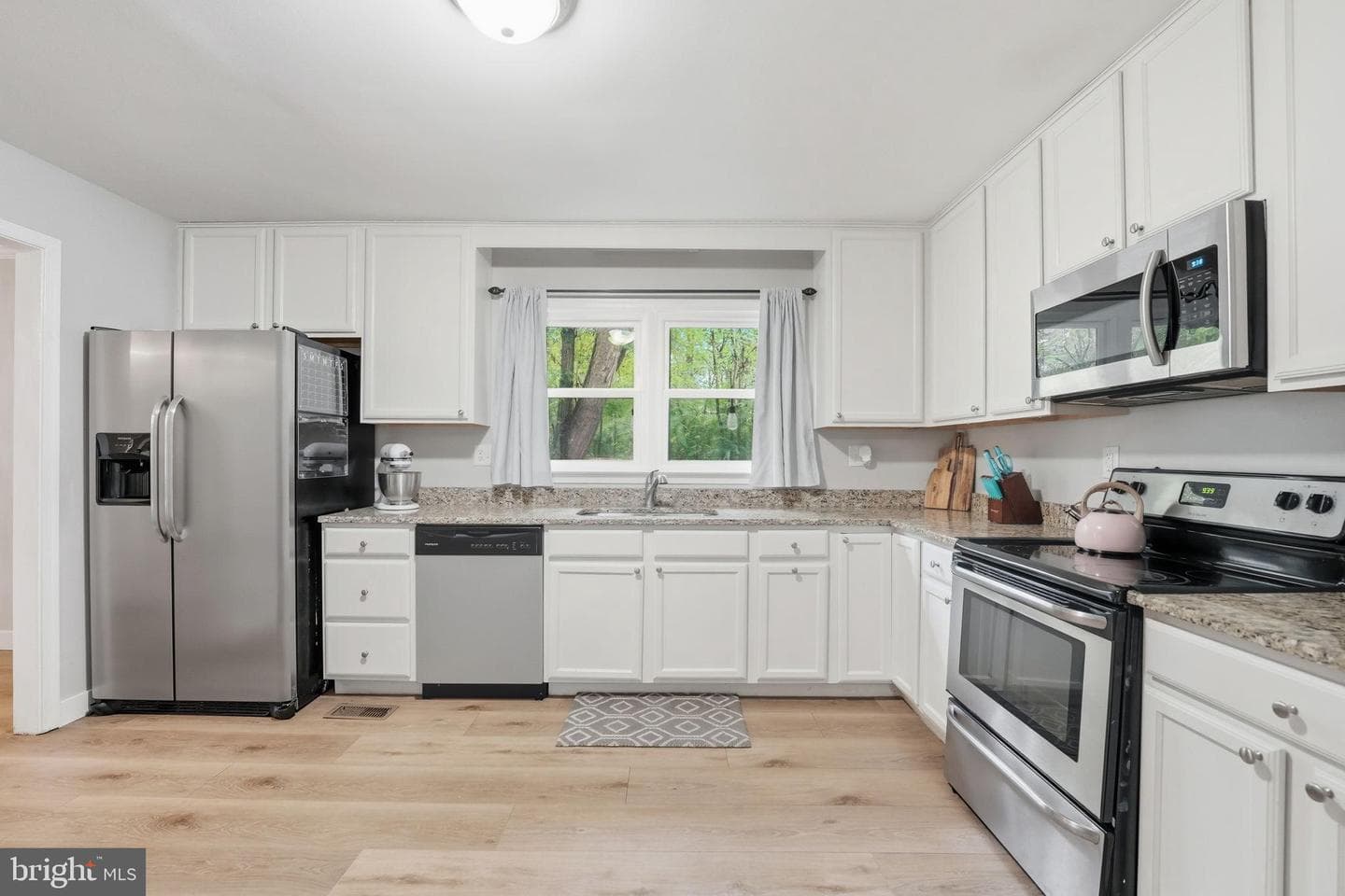 4514 Greenfield Drive photo 9