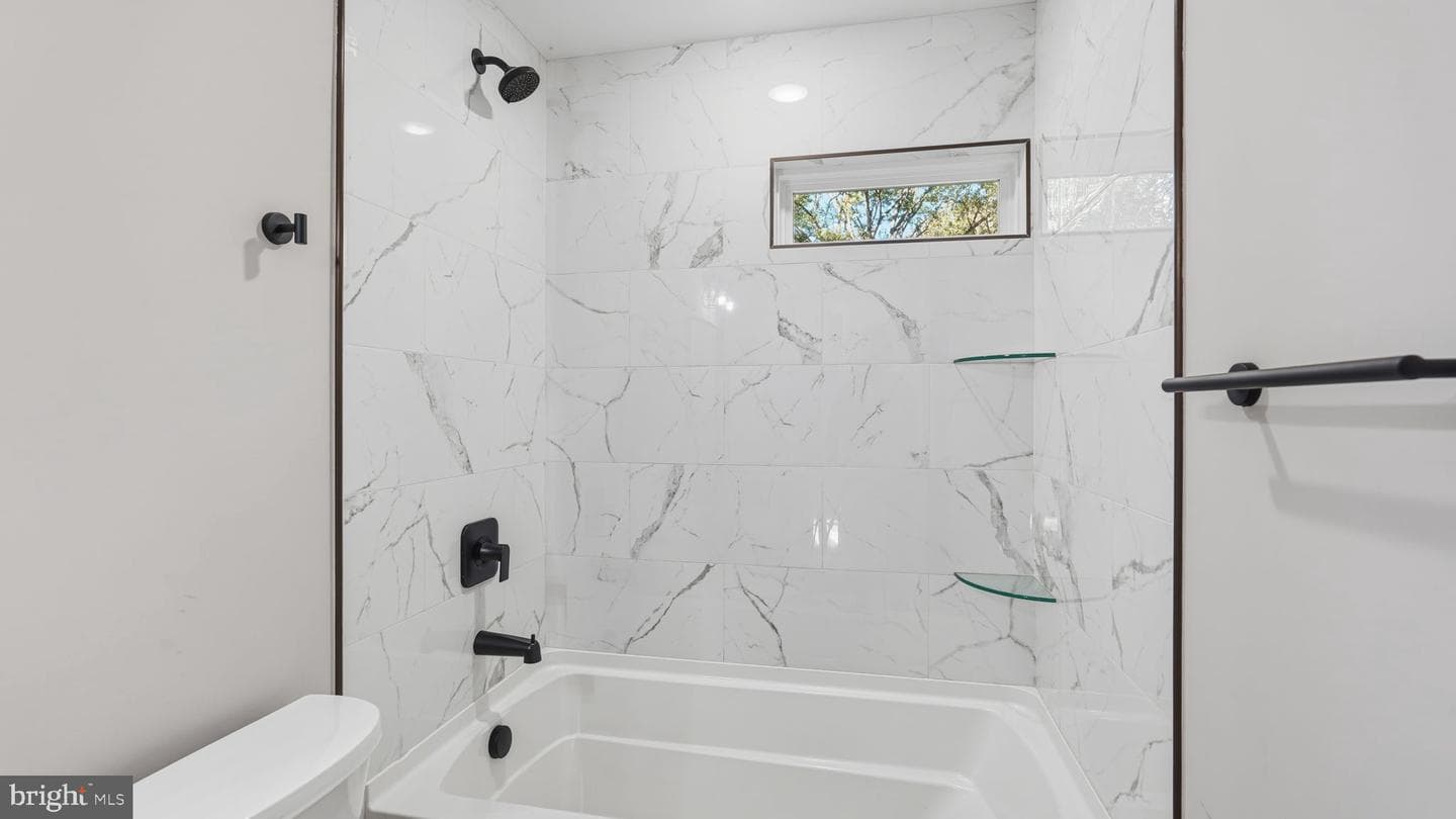 8012 Flippo Drive photo 28