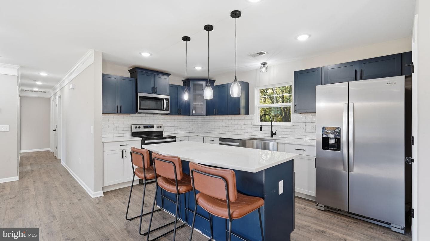 8012 Flippo Drive photo 4