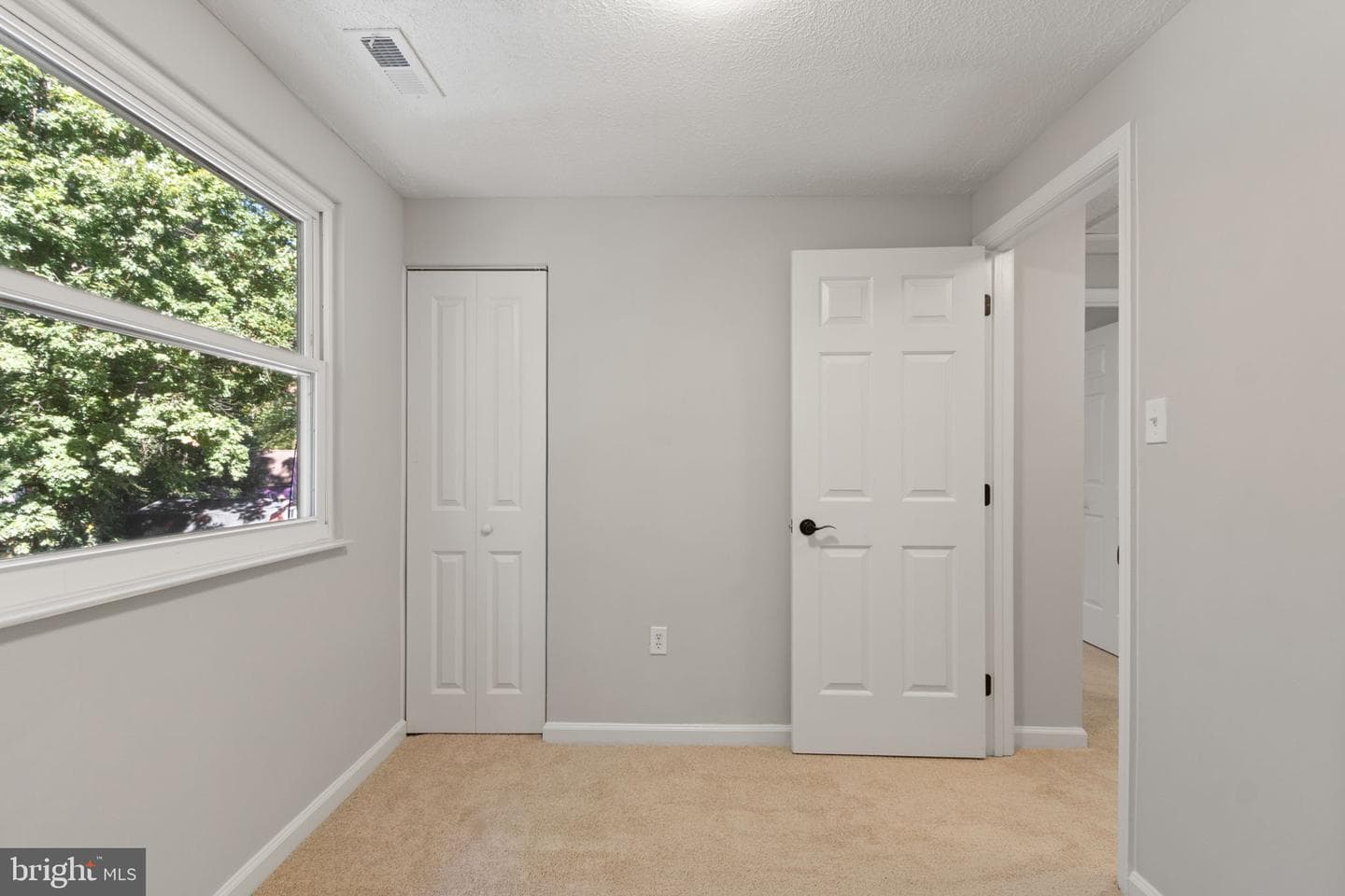 11708 Eisenhower Lane photo 23