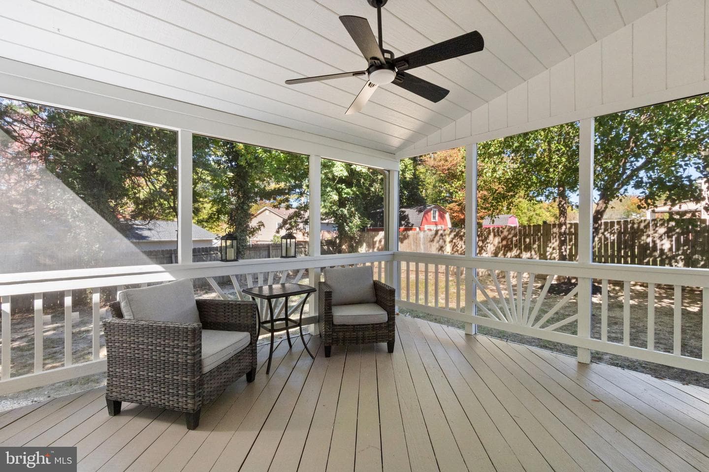 11708 Eisenhower Lane photo 31
