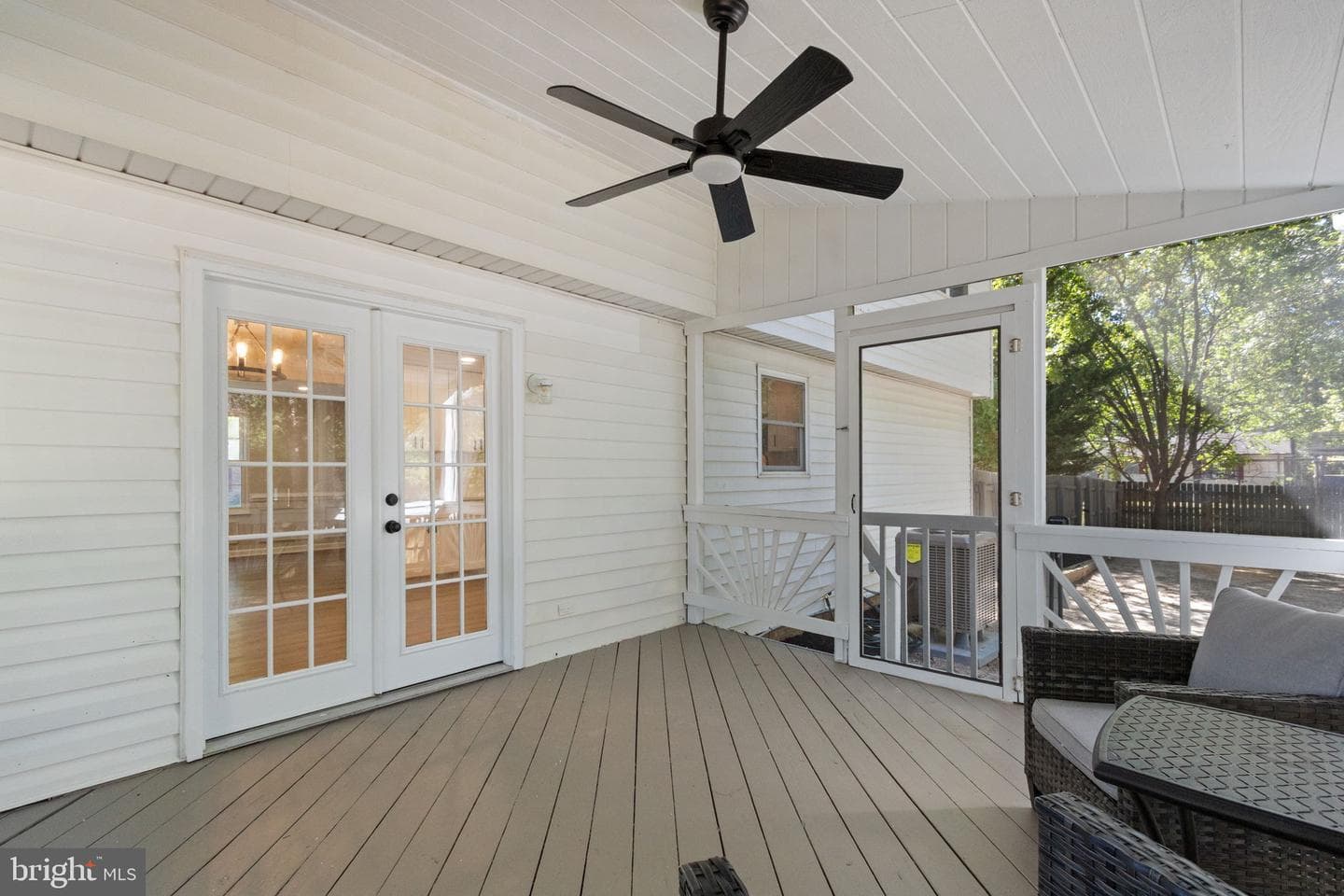 11708 Eisenhower Lane photo 32