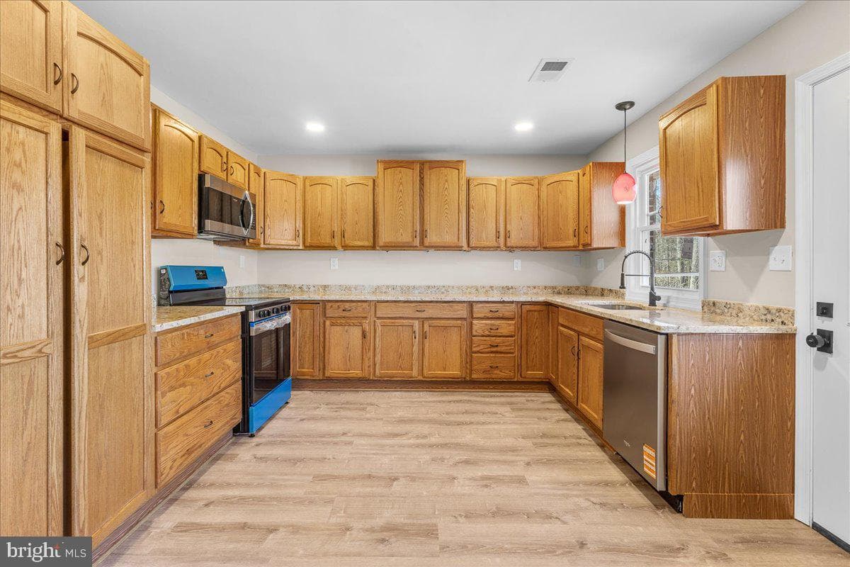 3903 Swanson Court photo 11