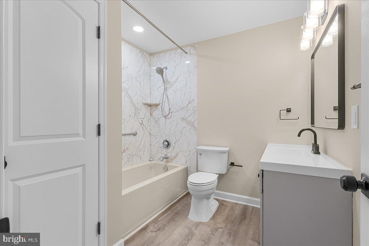 3903 Swanson Court photo 32