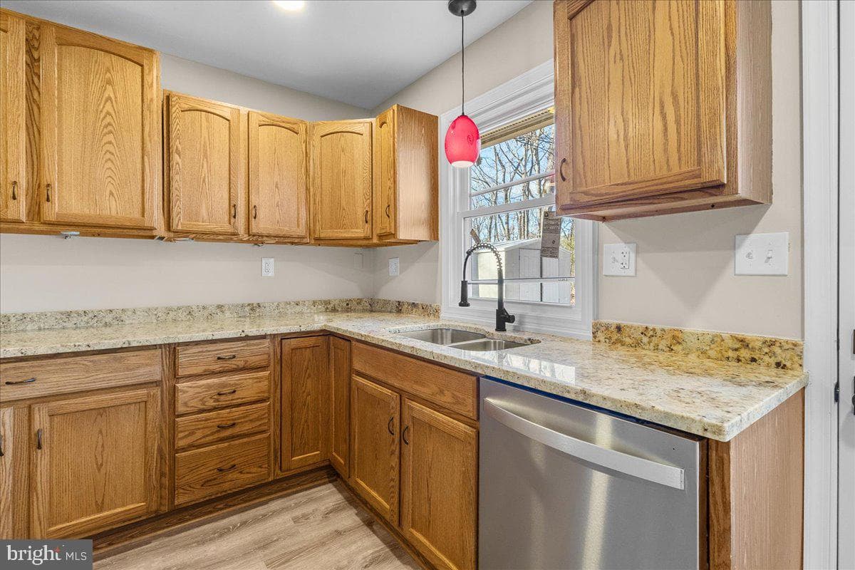 3903 Swanson Court photo 9