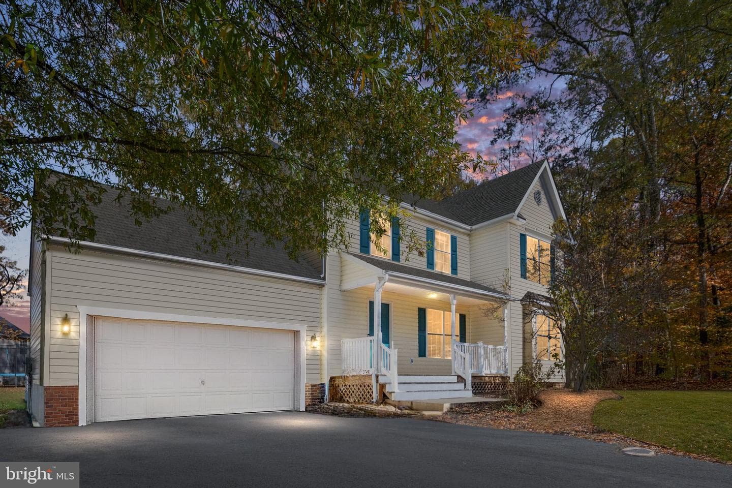 10127 Sharon Springs Drive photo 2