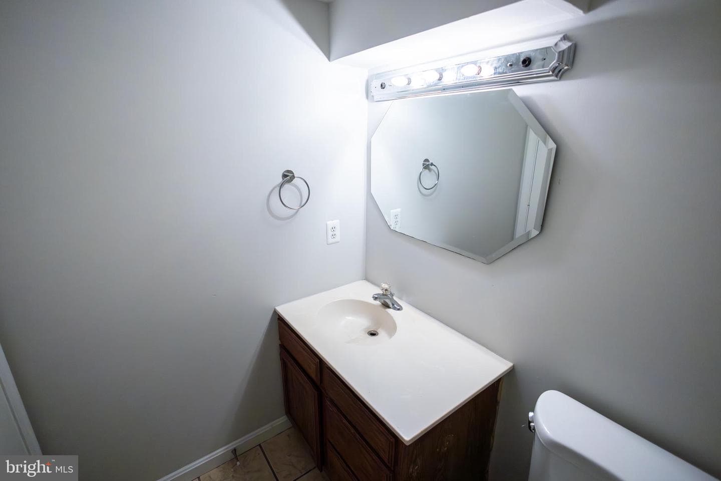 5810 Cascade Drive photo 16