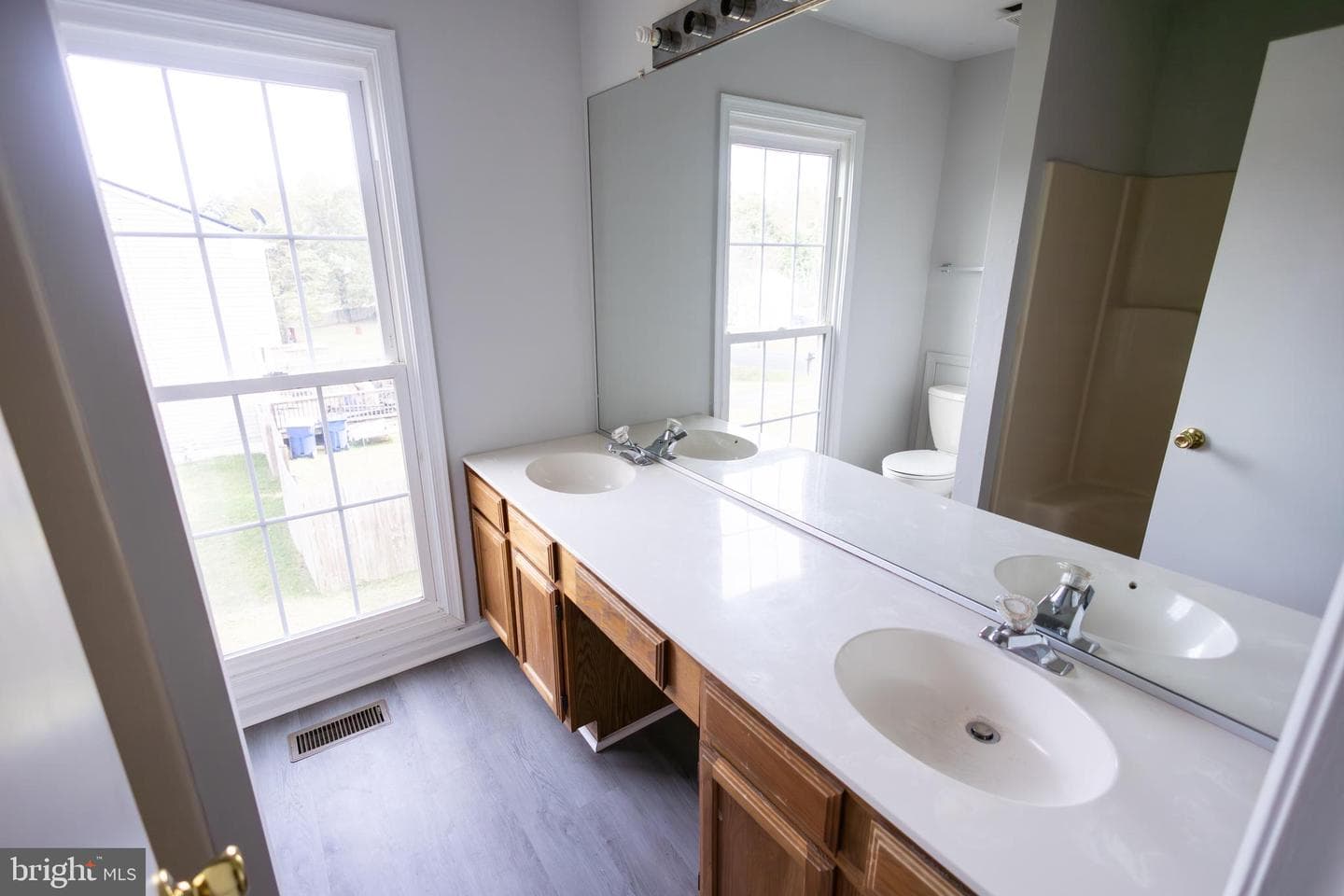 5810 Cascade Drive photo 24