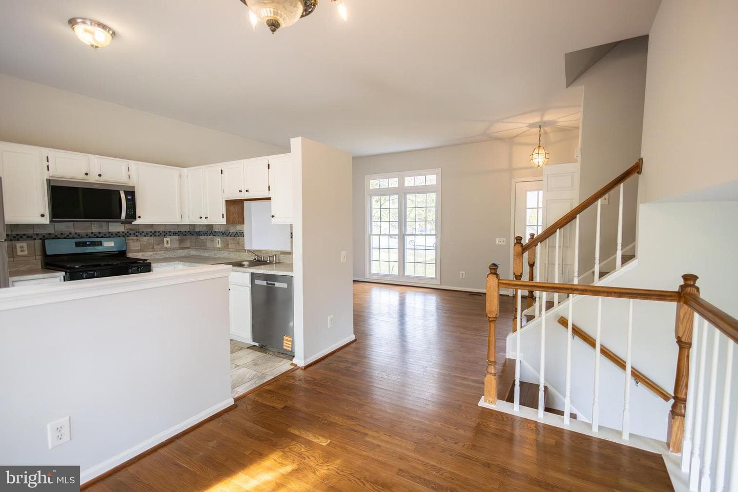 5810 Cascade Drive photo 9