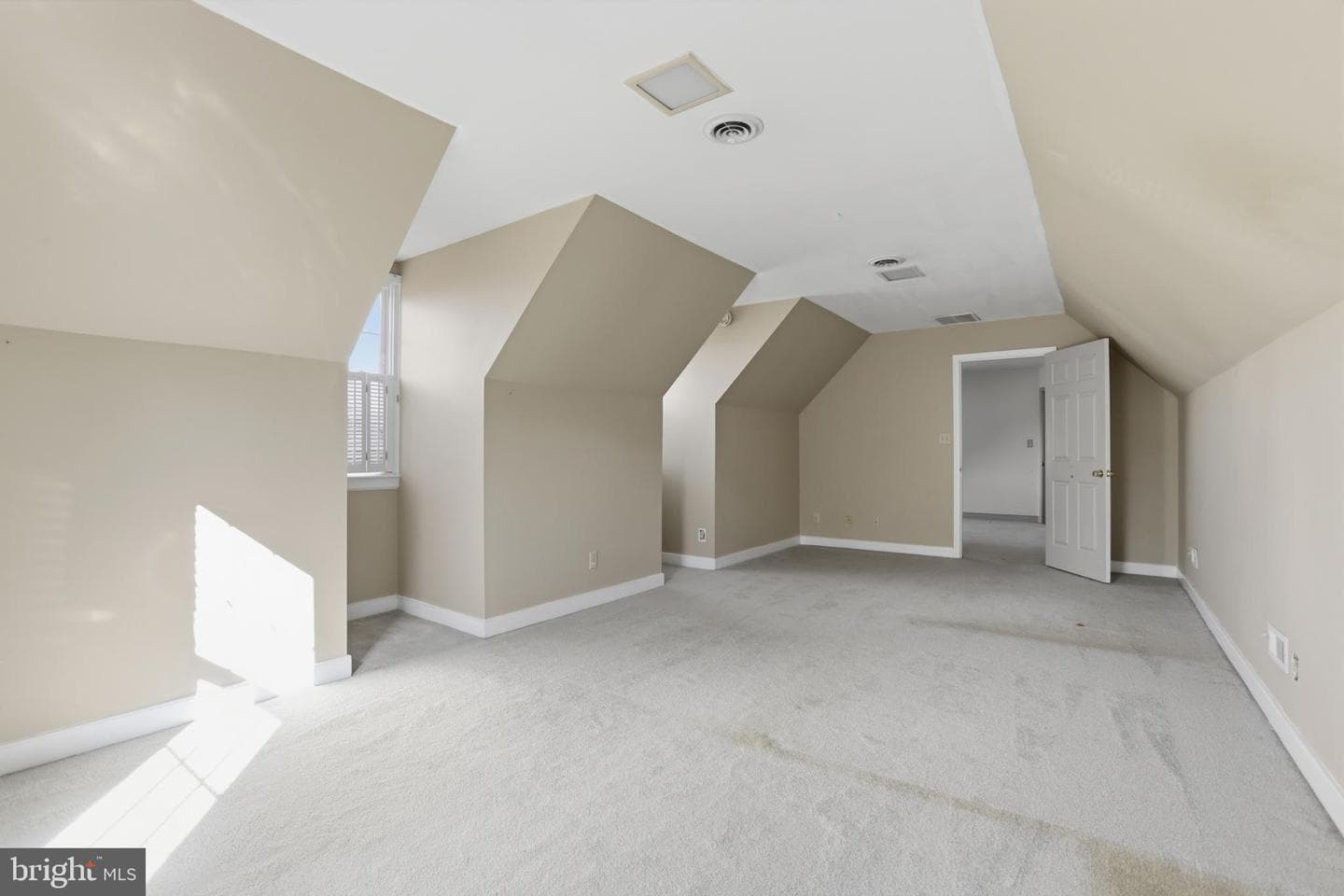 6104 Patrician Court photo 24