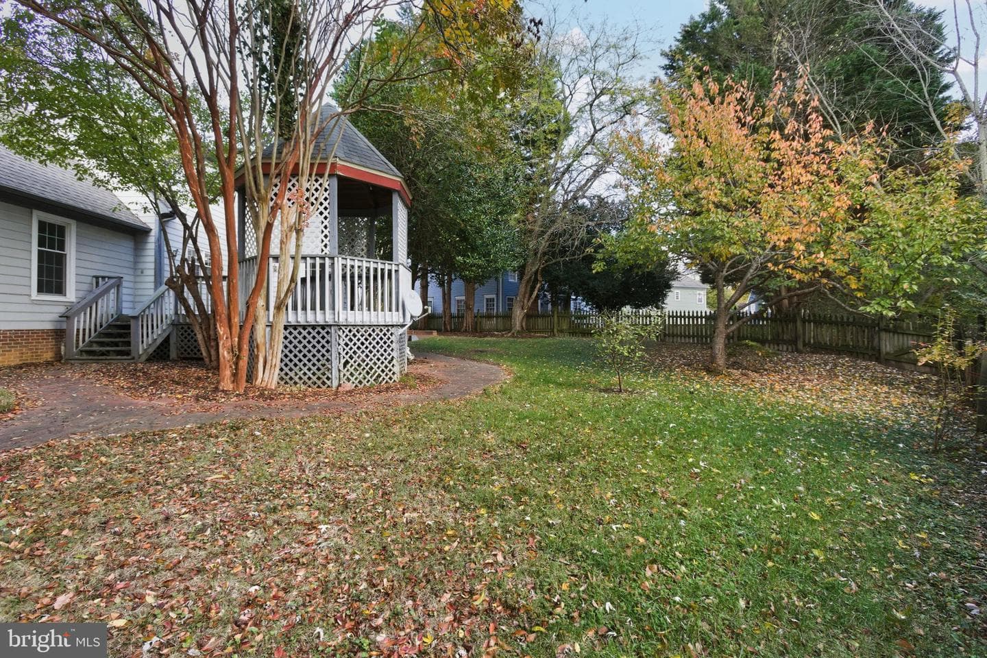 6104 Patrician Court photo 34