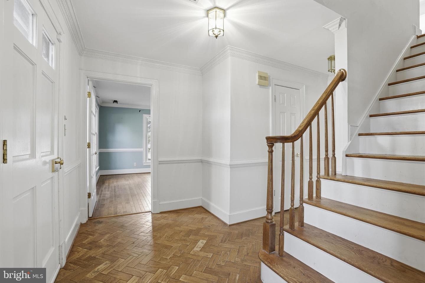 6104 Patrician Court photo 5