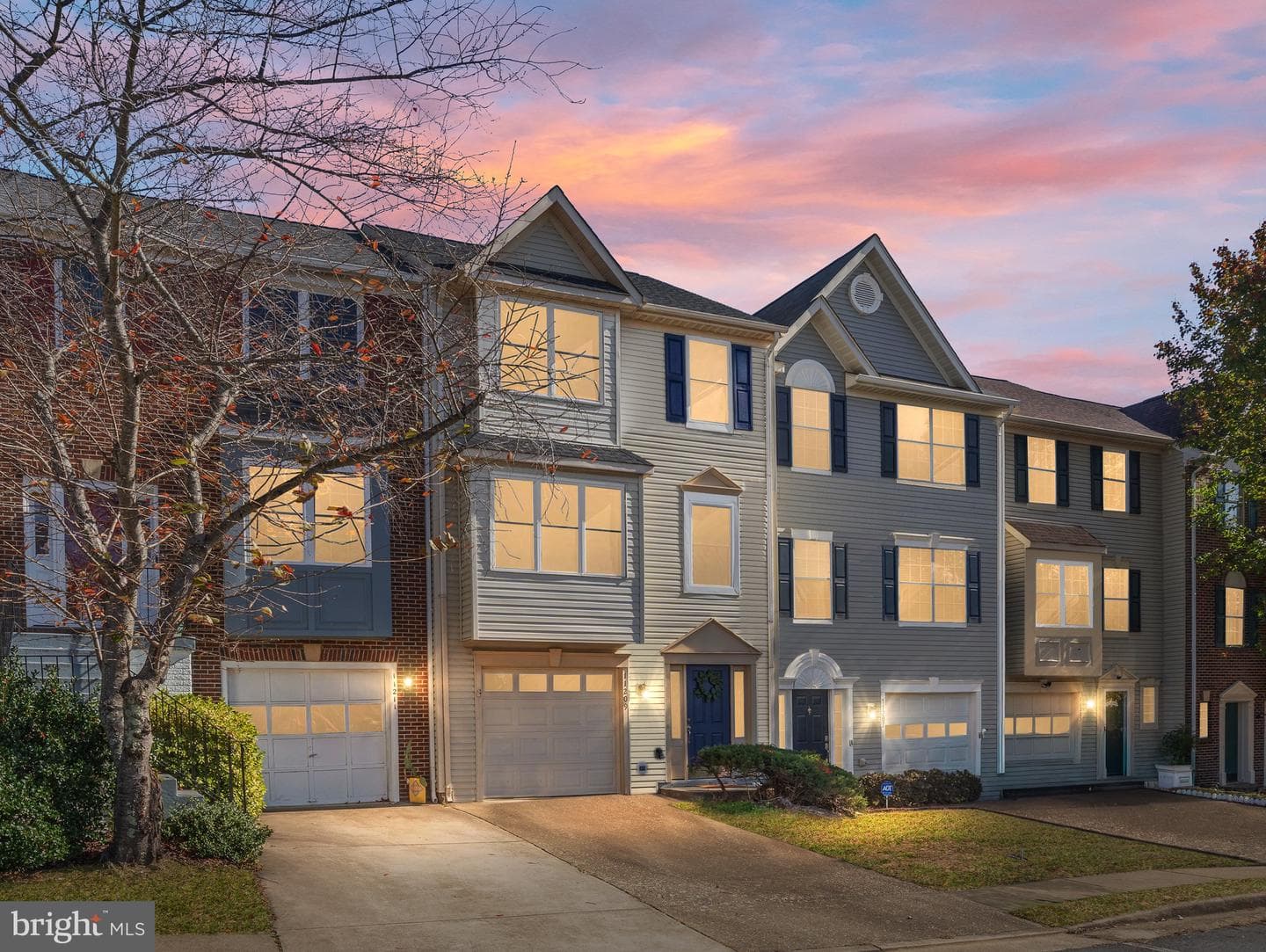 11209 Kings Crest Court