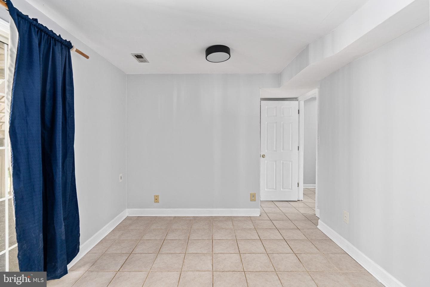 11209 Kings Crest Court photo 12