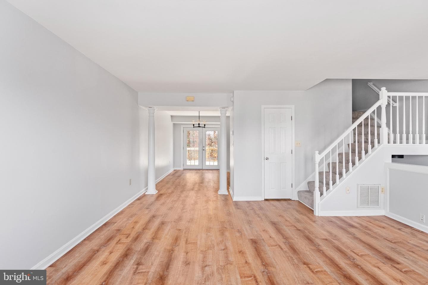 11209 Kings Crest Court photo 16