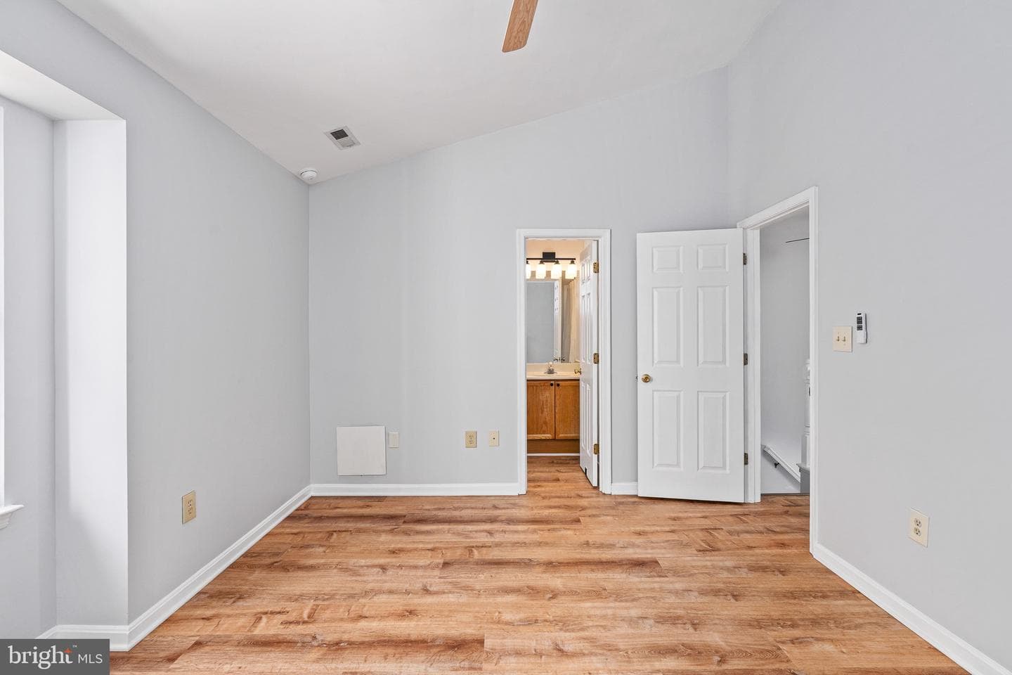 11209 Kings Crest Court photo 38