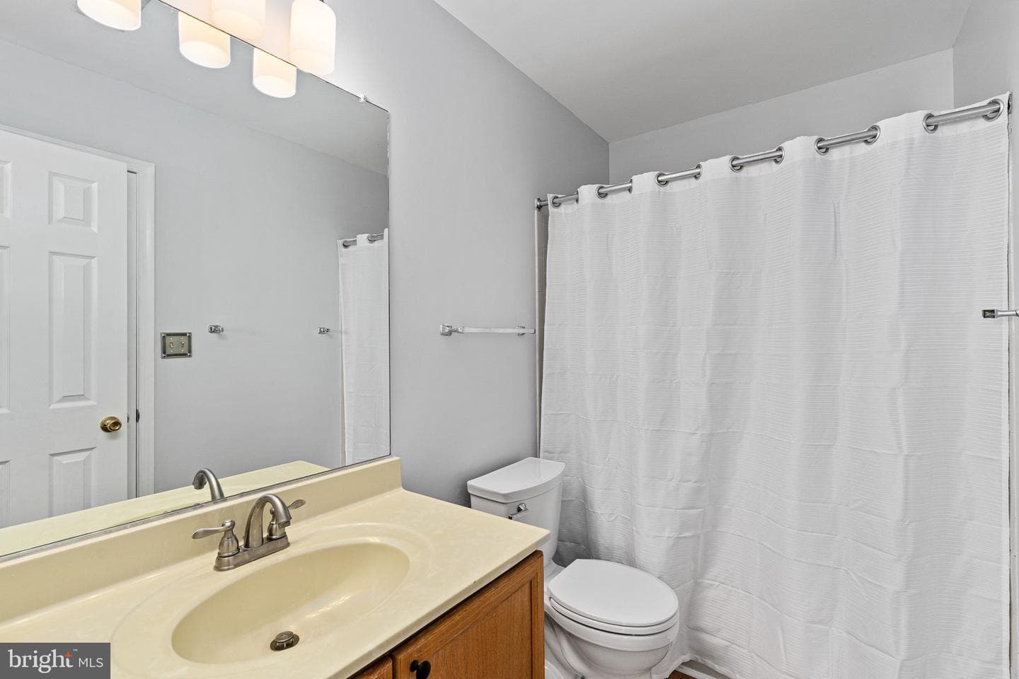11209 Kings Crest Court photo 40
