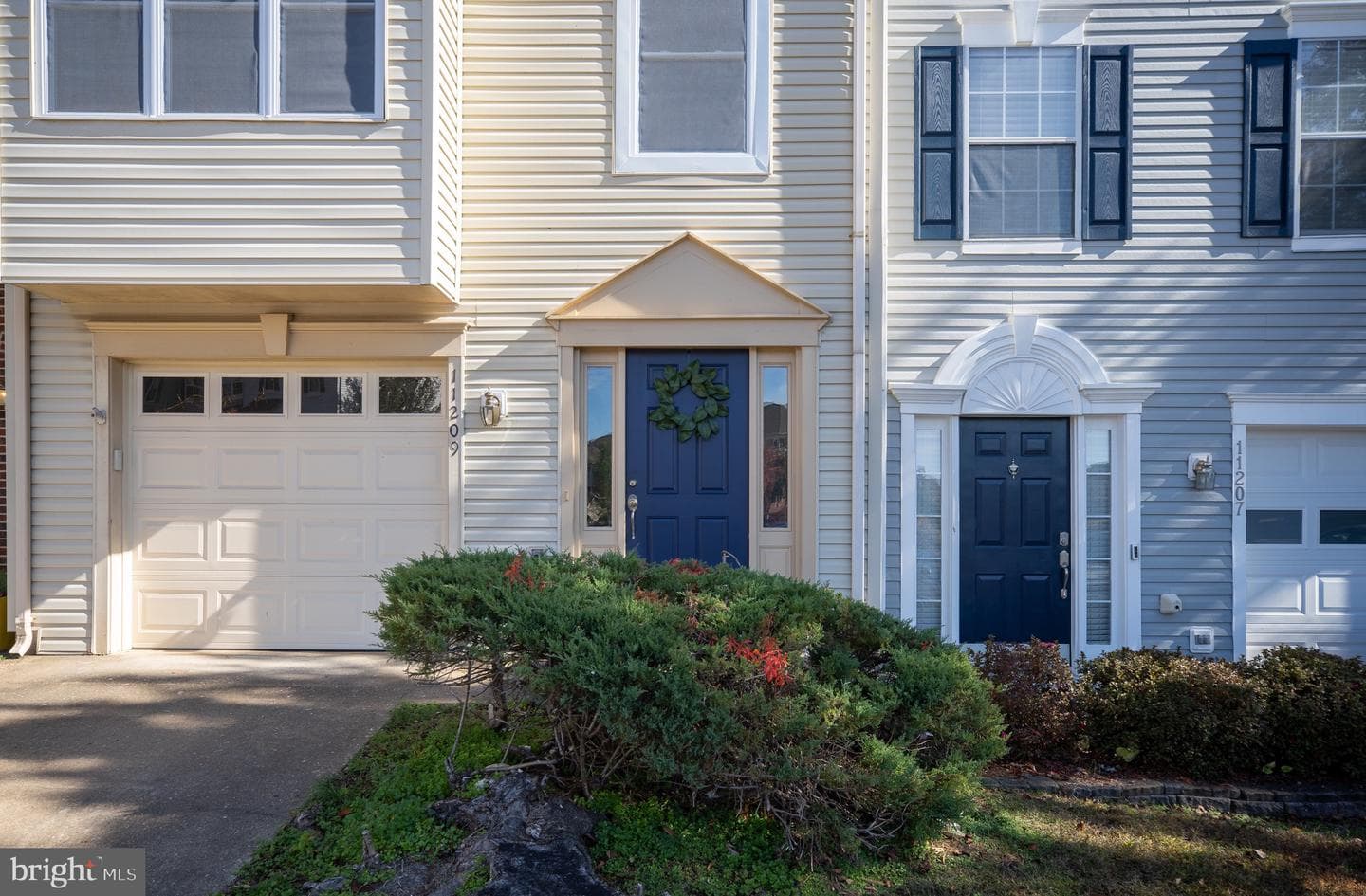 11209 Kings Crest Court photo 5