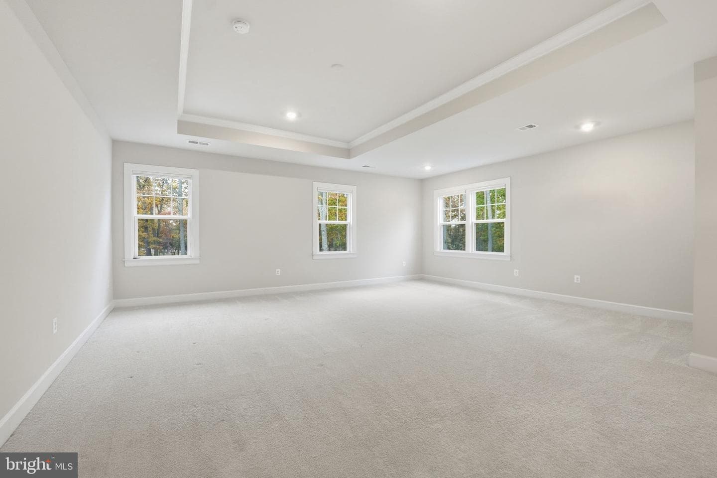 10914 Canterbury Court photo 32