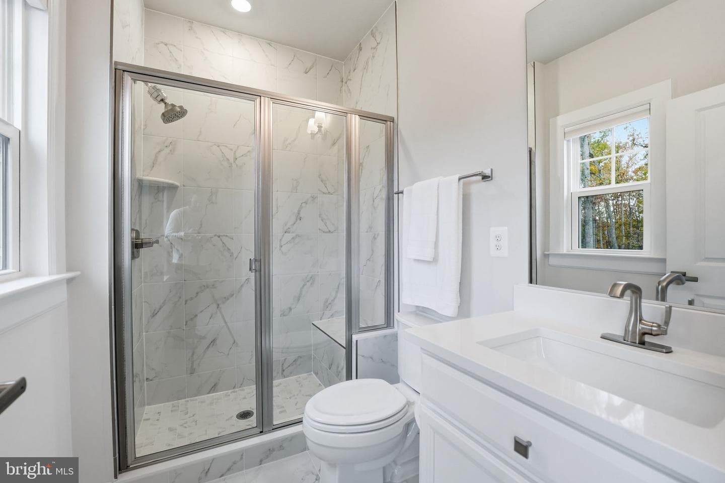 10914 Canterbury Court photo 39