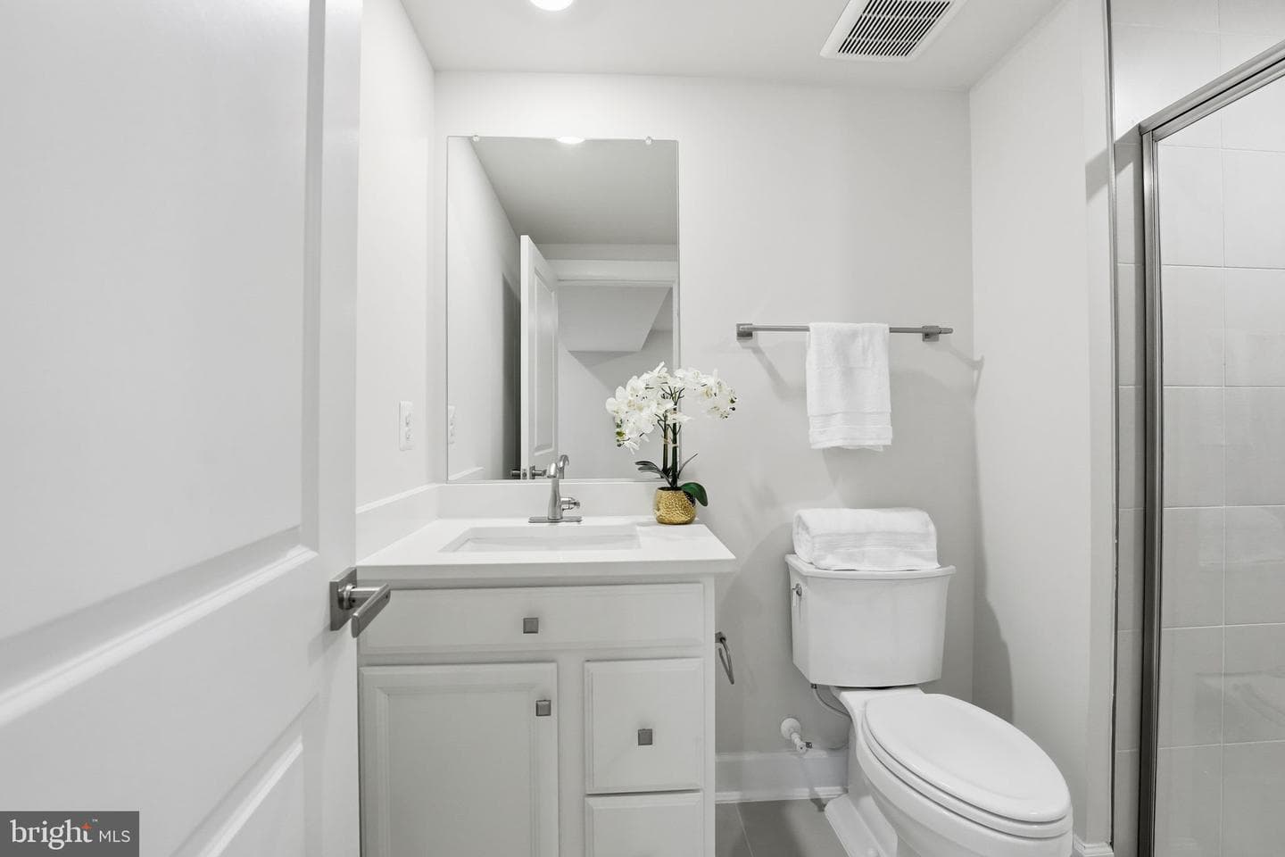 10914 Canterbury Court photo 41