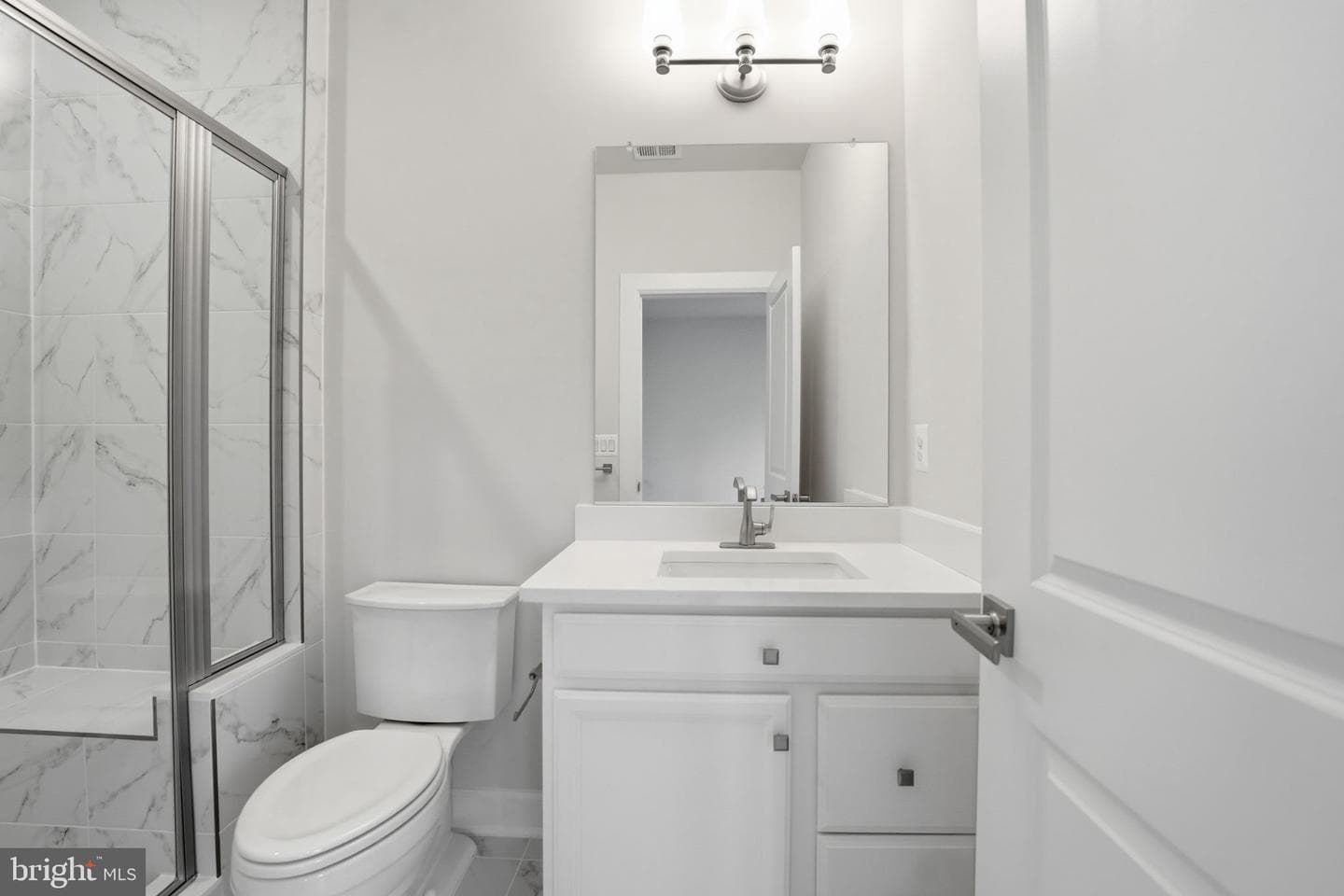 10914 Canterbury Court photo 43