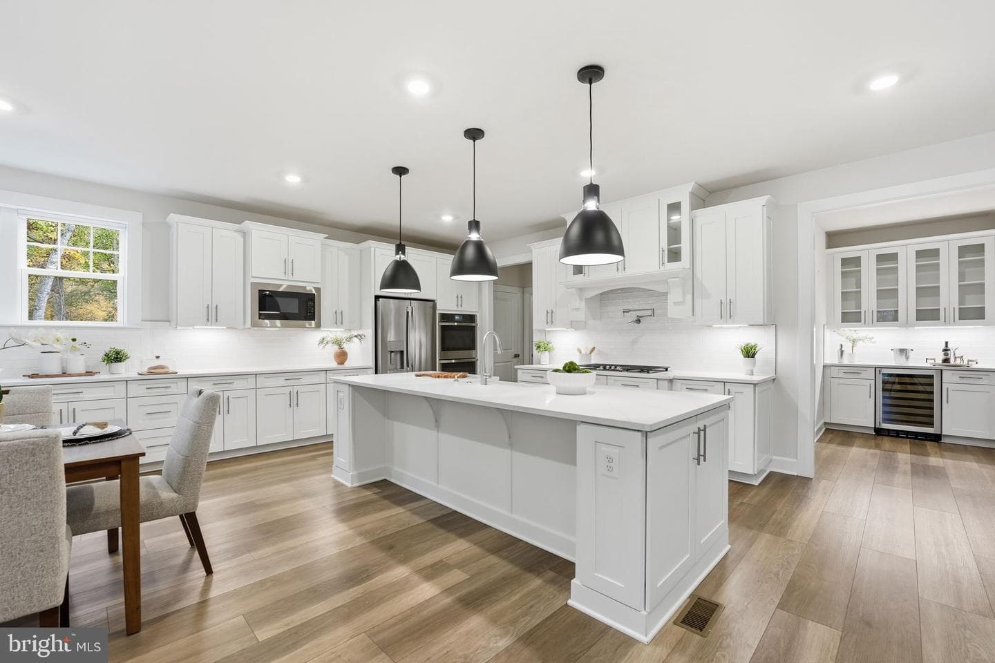 10914 Canterbury Court photo 5