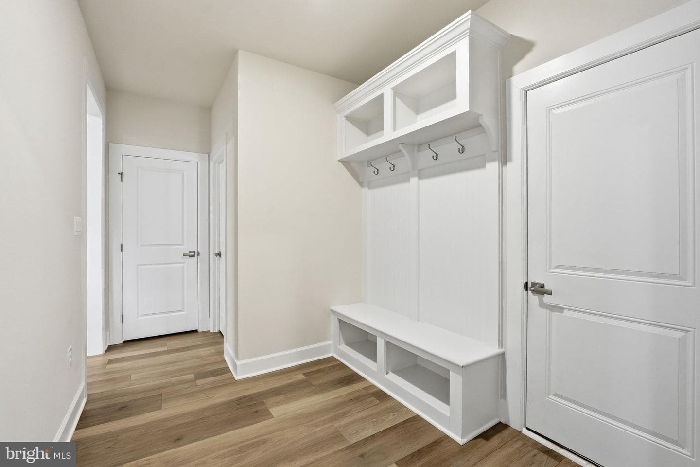 10914 Canterbury Court photo 51